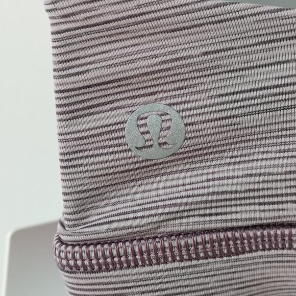 NWT LULULEMON OOIL Plum Stripe Luxtreme Fabric All Sport Energy Bra 6 - Picture 4 of 5